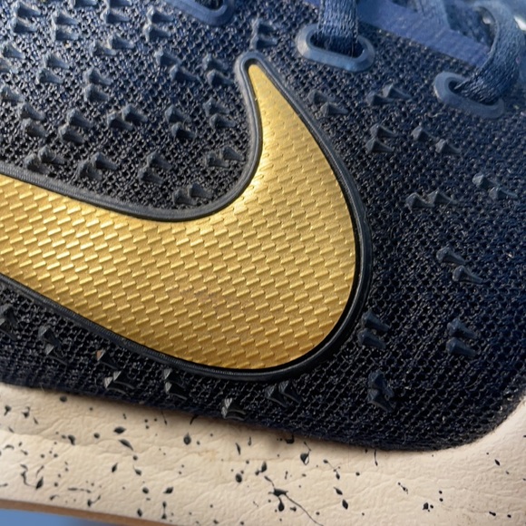 Kyrie 3 size 12 Obsidian/Metallic Gold Summit White - Picture 7 of 12